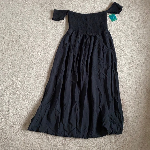 Forever 21 Dresses & Skirts - NWT black dress forever 21 size medium